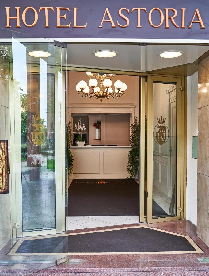 Hotel Astoria Биела Екстериор снимка