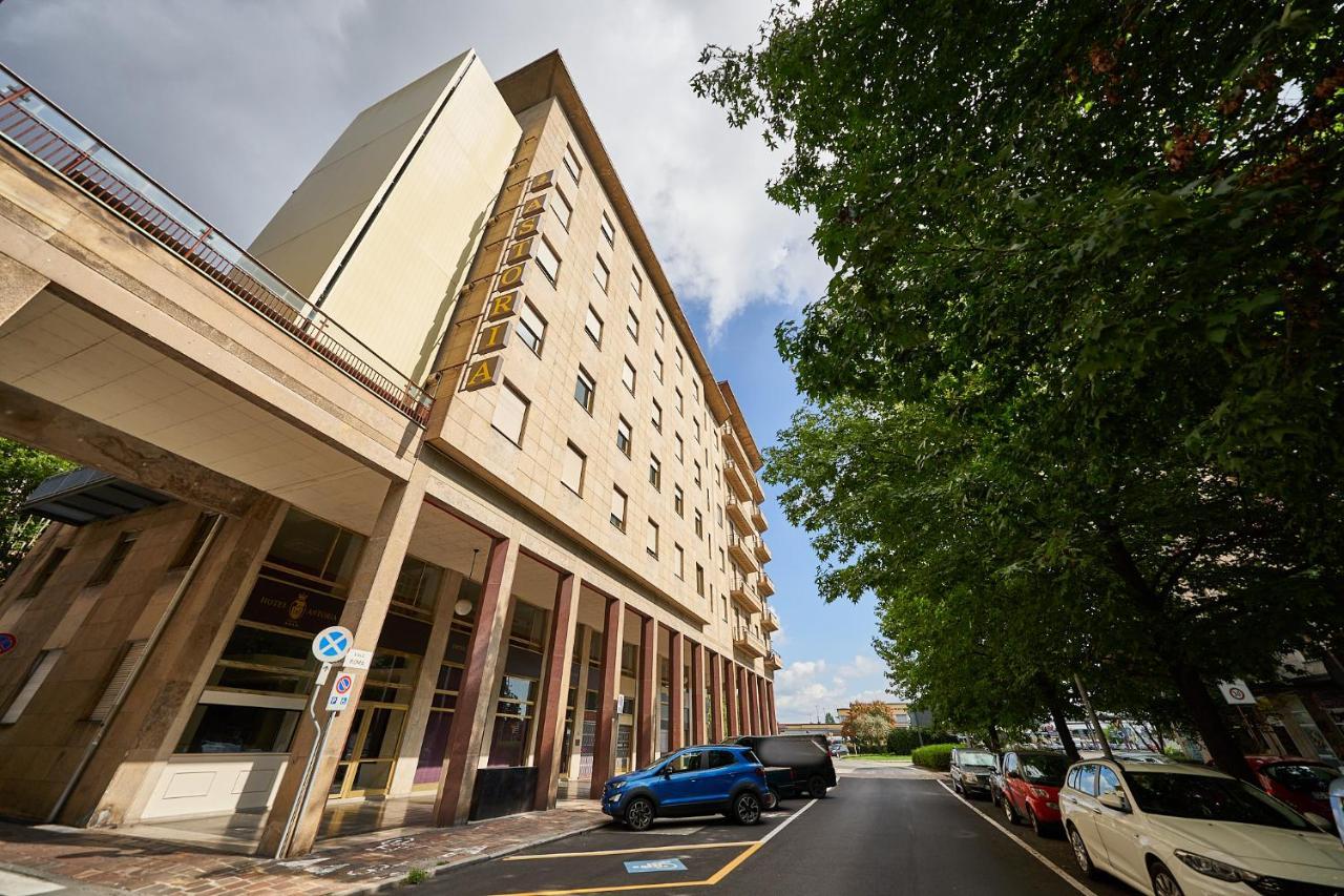 Hotel Astoria Биела Екстериор снимка